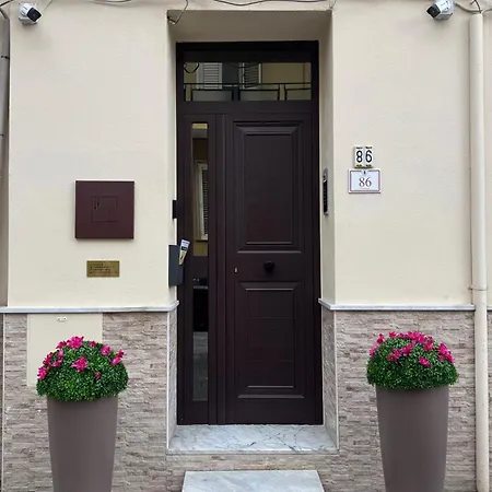 Maison I & *
