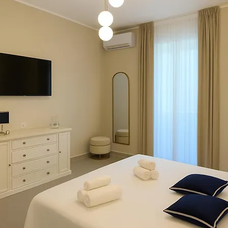 בית הארחה Maison I Room, Suite & Apartment