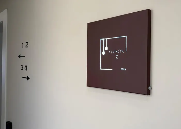 Maison I Room, & بيت ضيافة ريجّو دي كالابريا