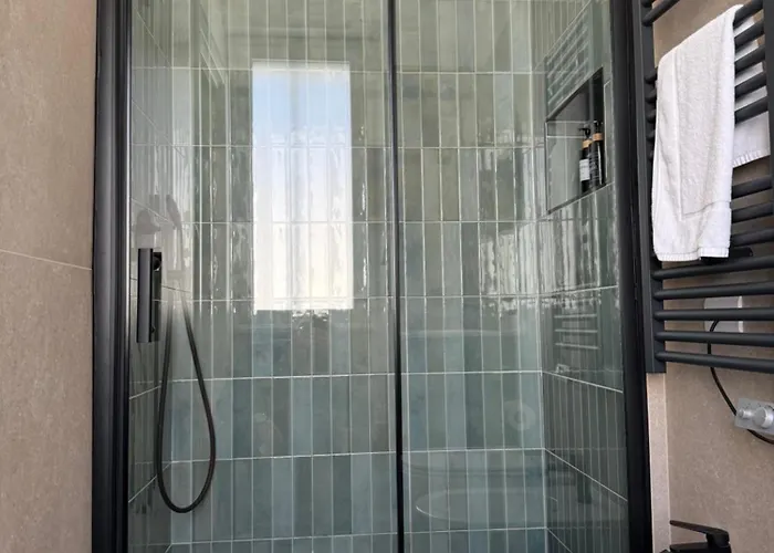 Maison I Room, & Gæstehus 4*